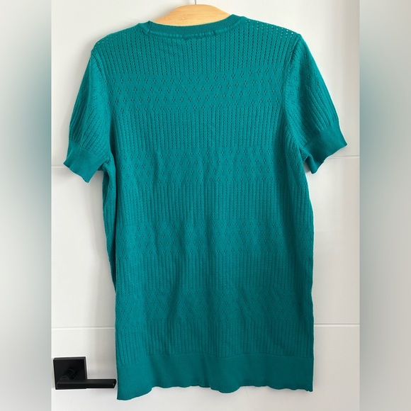 Torrid: Women’s Short Sleeve Knit Top- Size 1 - Picture 3 of 6